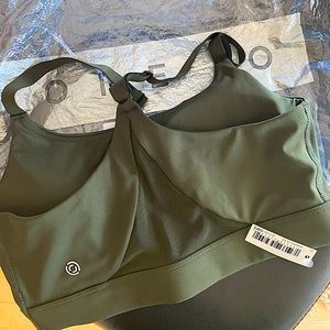 💚New Core 10 Adjustable Strap Sports Bra in Olive Green💚Pull-On & Wire Free💚